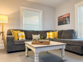 Spacious 4 bedroom Sleeps 8 with 7 Beds plus Parking